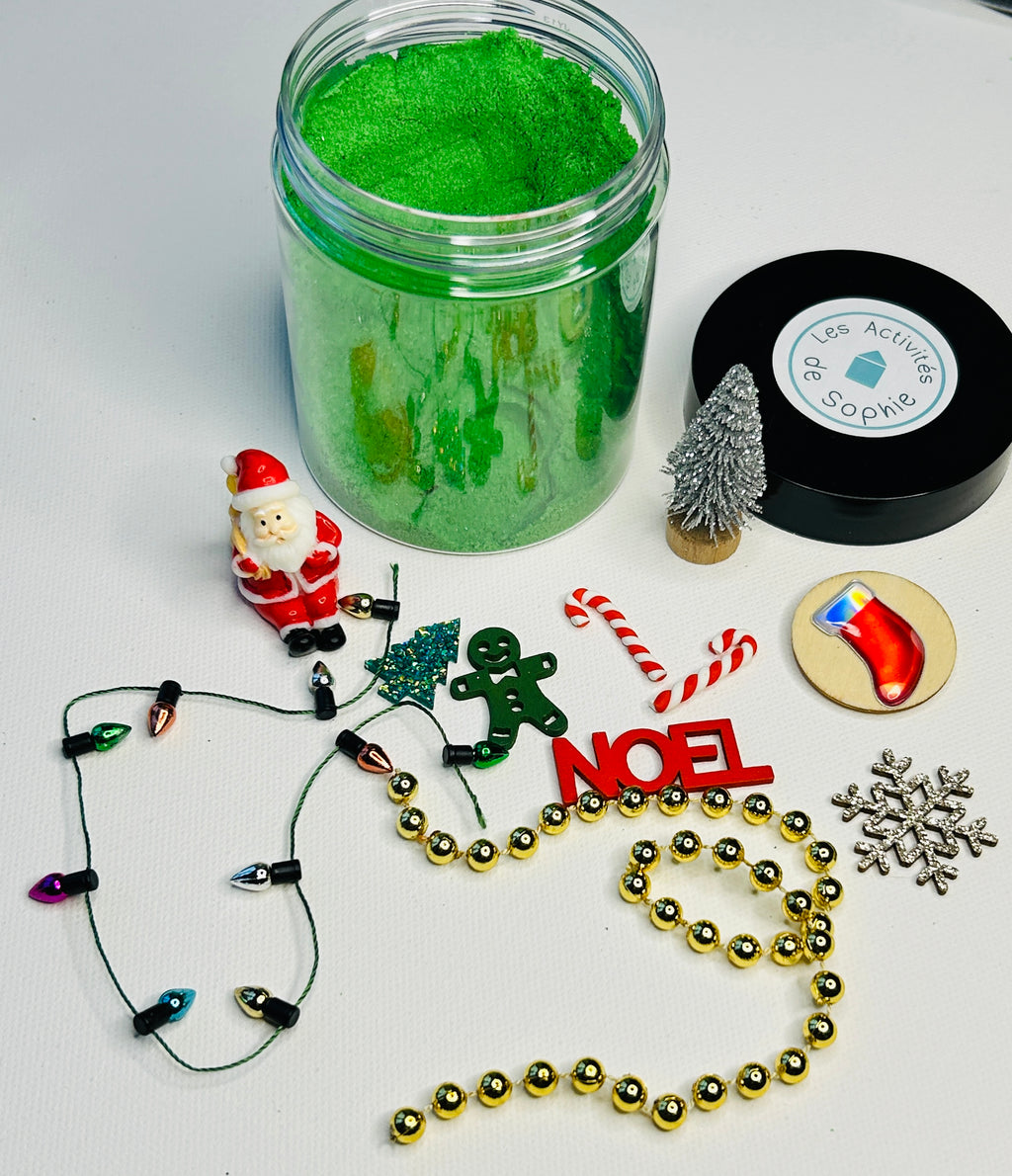 kit sensoriel avec sable magique sur le thème de Noël